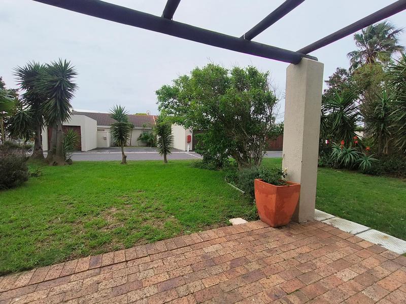 To Let 3 Bedroom Property for Rent in Milnerton Central Western Cape